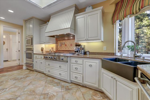 10973 Scotts Flat Dam Rd, Nevada City, CA 95959