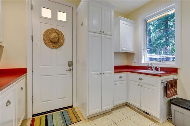 10973 Scotts Flat Dam Rd, Nevada City, CA 95959