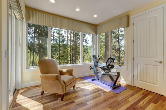 10973 Scotts Flat Dam Rd, Nevada City, CA 95959