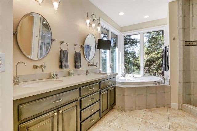 10973 Scotts Flat Dam Rd, Nevada City, CA 95959