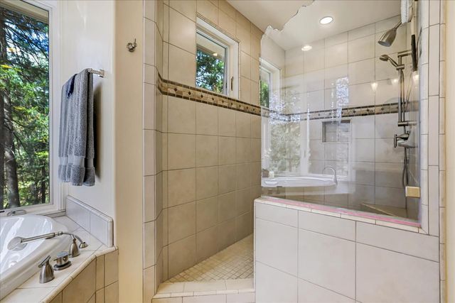 10973 Scotts Flat Dam Rd, Nevada City, CA 95959