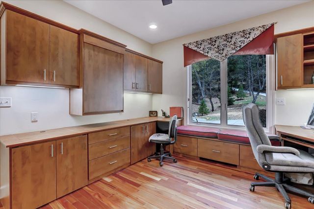 10973 Scotts Flat Dam Rd, Nevada City, CA 95959