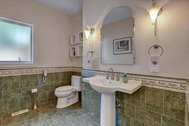 10973 Scotts Flat Dam Rd, Nevada City, CA 95959