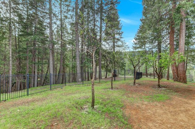 10973 Scotts Flat Dam Rd, Nevada City, CA 95959