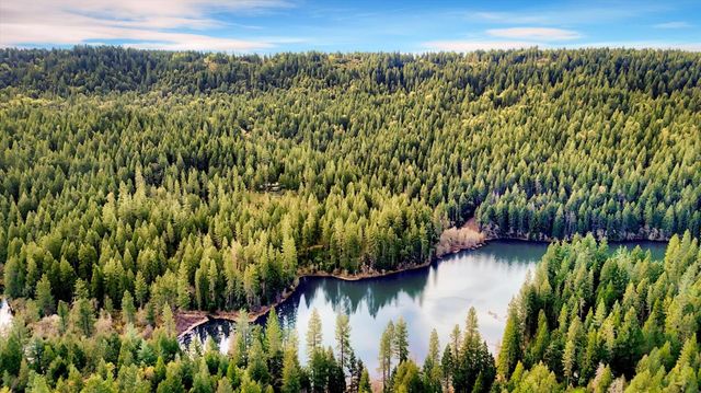 10973 Scotts Flat Dam Rd, Nevada City, CA 95959