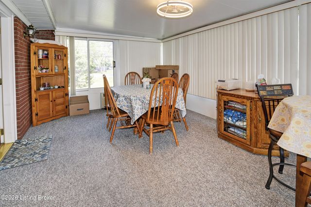 6804 Greenwood Rd, Louisville, KY 40258