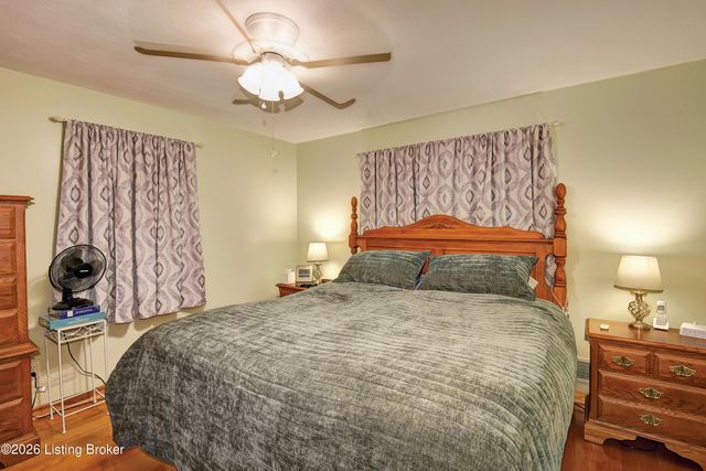 6804 Greenwood Rd, Louisville, KY 40258