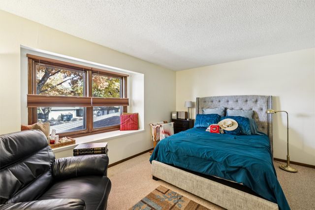 6174 Terrace Drive 13, Johnston, IA 50131