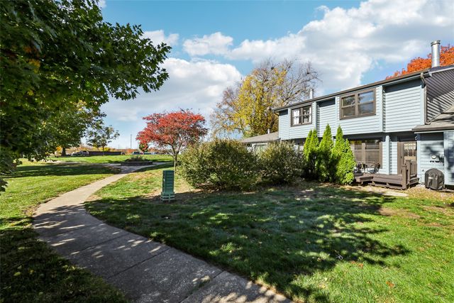 6174 Terrace Drive 13, Johnston, IA 50131