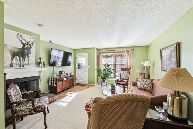 6174 Terrace Drive 13, Johnston, IA 50131