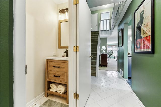 6174 Terrace Drive 13, Johnston, IA 50131