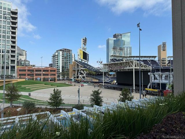 325 7Th Avenue 1701, San Diego, CA 92101