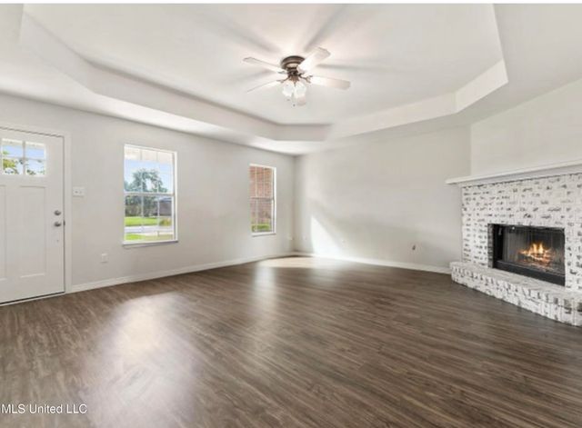 3421 N 10th Street, Ocean Springs, MS 39564