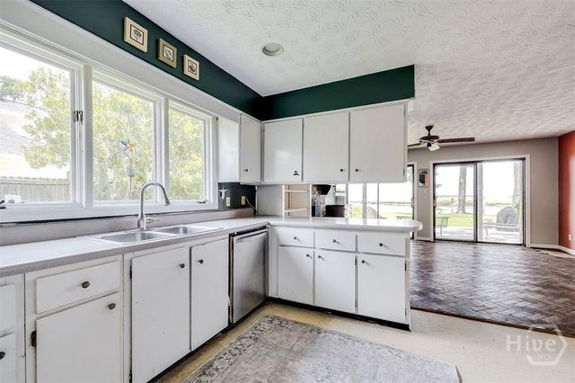 179 Ogeechee Drive, Richmond Hill, GA 31324