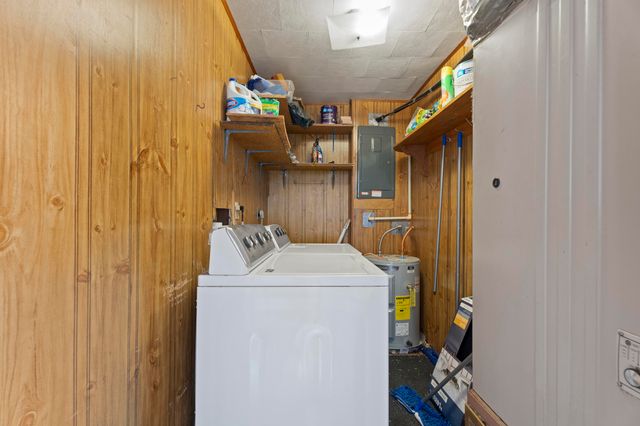 24880 S 612th Road, Grove, OK 74344