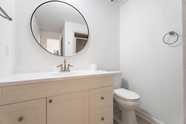 24880 S 612th Road, Grove, OK 74344