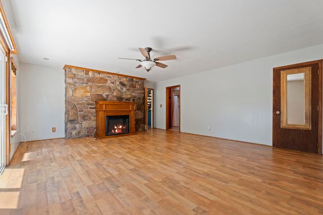 24880 S 612th Road, Grove, OK 74344