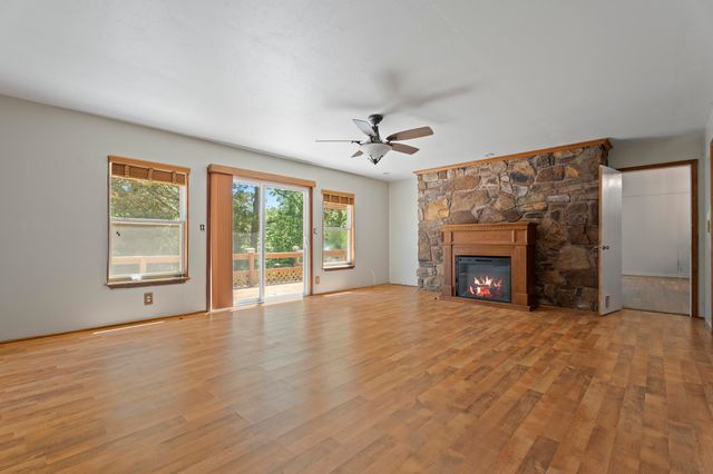 24880 S 612th Road, Grove, OK 74344