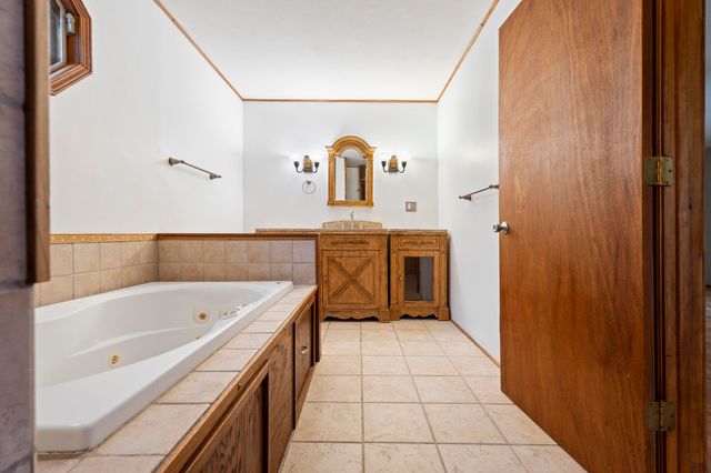 24880 S 612th Road, Grove, OK 74344