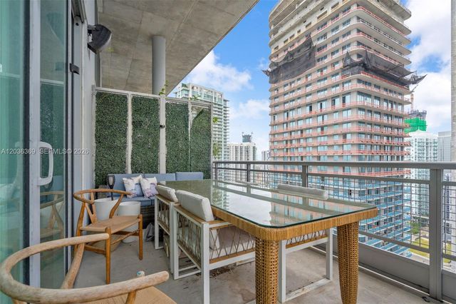 690 SW 1st Ct PHII16, Miami, FL 33130