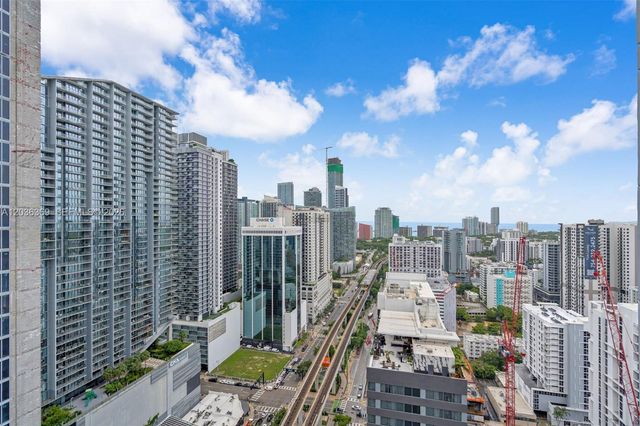 690 SW 1st Ct PHII16, Miami, FL 33130