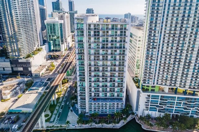 690 SW 1st Ct PHII16, Miami, FL 33130