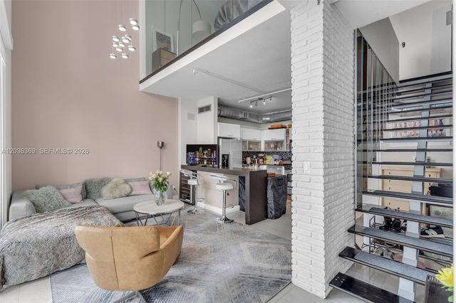 690 SW 1st Ct PHII16, Miami, FL 33130