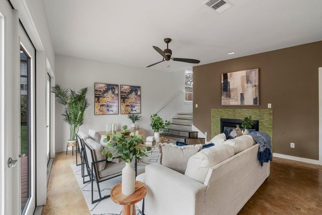 2114 Goodrich Ave 10, Austin, TX 78704