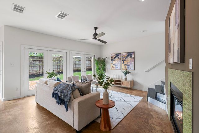 2114 Goodrich Ave 10, Austin, TX 78704