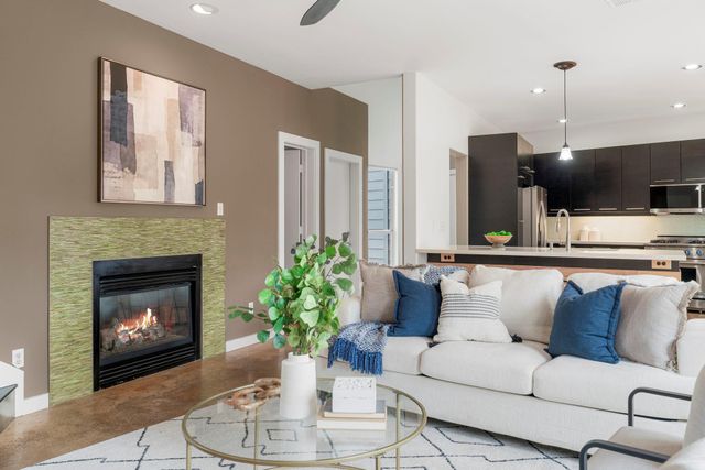 2114 Goodrich Ave 10, Austin, TX 78704