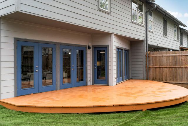 2114 Goodrich Ave 10, Austin, TX 78704