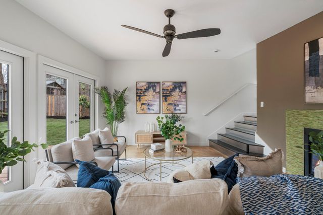 2114 Goodrich Ave 10, Austin, TX 78704