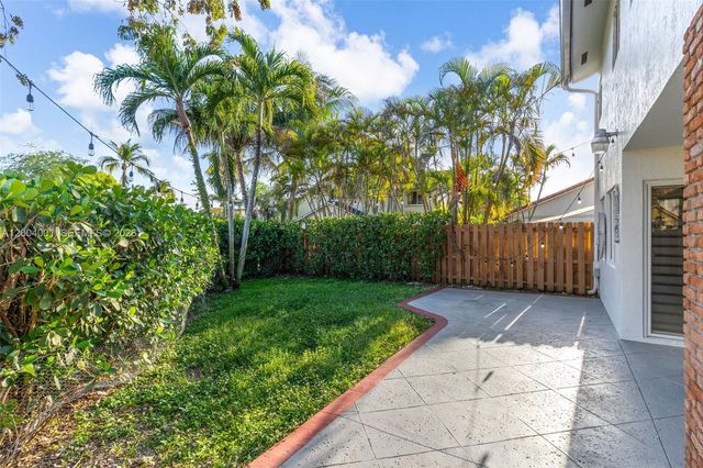 15134 SW 94th Ter, Miami, FL 33196