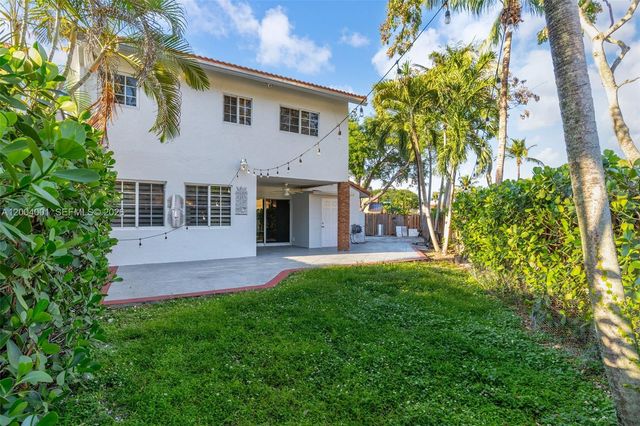 15134 SW 94th Ter, Miami, FL 33196