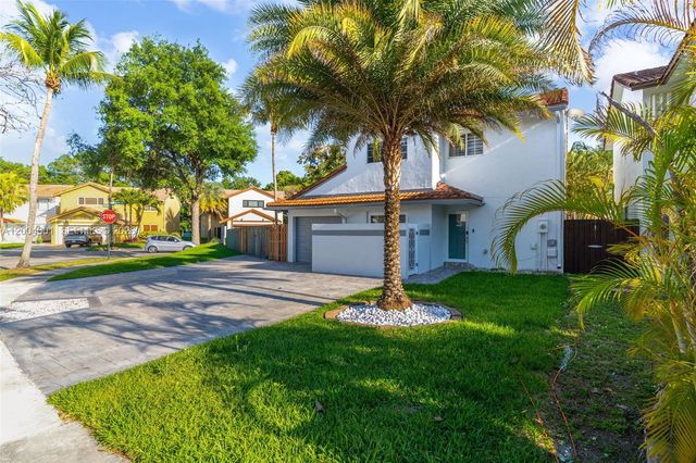15134 SW 94th Ter, Miami, FL 33196