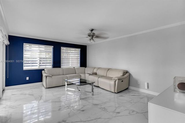 15134 SW 94th Ter, Miami, FL 33196