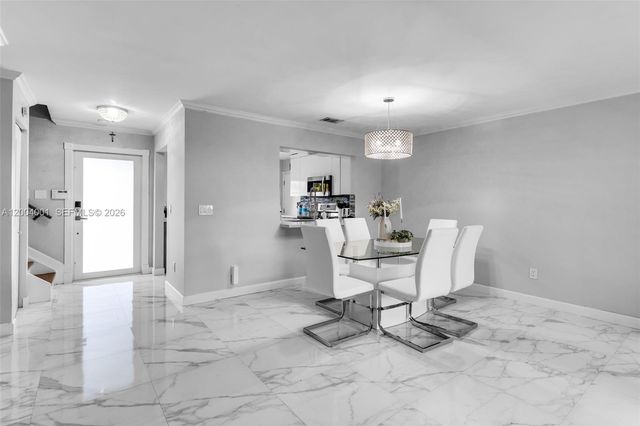 15134 SW 94th Ter, Miami, FL 33196