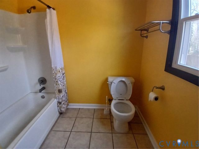 1306 Old Log Trl, North Chesterfield, VA 23235