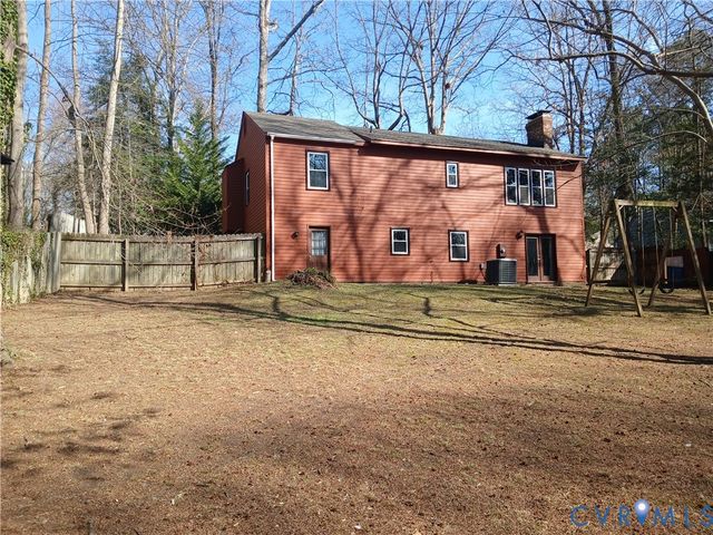 1306 Old Log Trl, North Chesterfield, VA 23235