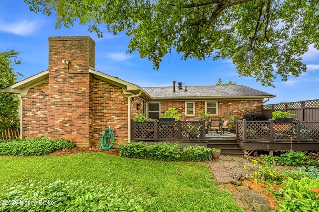 9008 Shevie Dr, Louisville, KY 40272