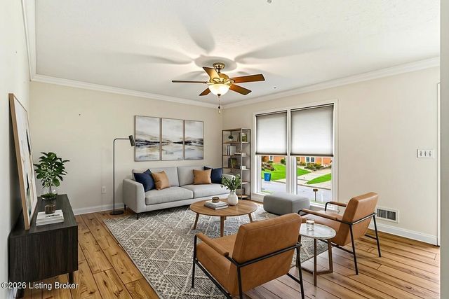 9008 Shevie Dr, Louisville, KY 40272