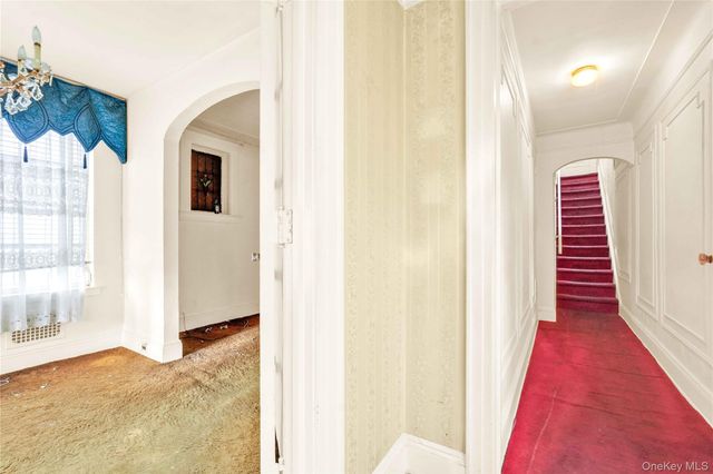 62-63 60th Drive, Maspeth, NY 11378