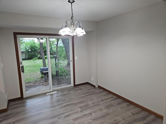 7025 Grimes Avenue N, Brooklyn Center, MN 55429