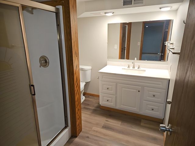 7025 Grimes Avenue N, Brooklyn Center, MN 55429