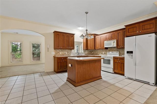 21 Annalisa Drive, Greensboro, NC 27455