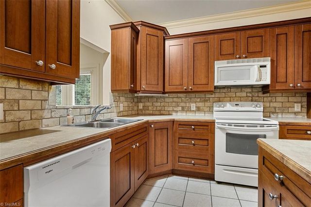 21 Annalisa Drive, Greensboro, NC 27455