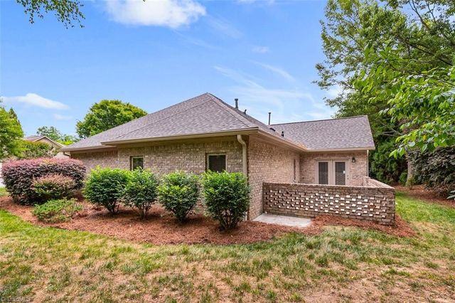 21 Annalisa Drive, Greensboro, NC 27455