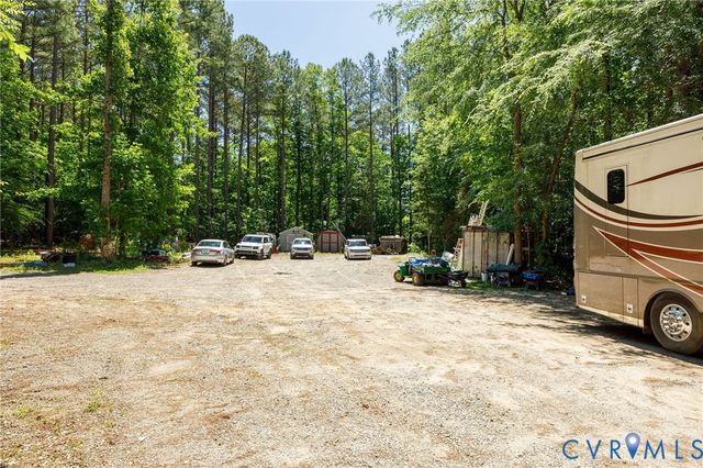 11451 Black Rd, Chesterfield, VA 23838