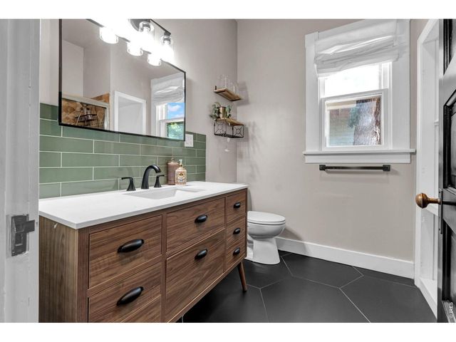 405 Bimson Ave, Berthoud, CO 80513
