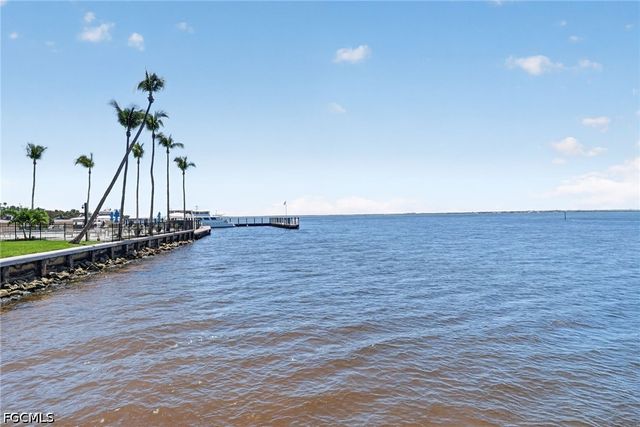1900 Virginia AVE 503, Fort Myers, FL 33901